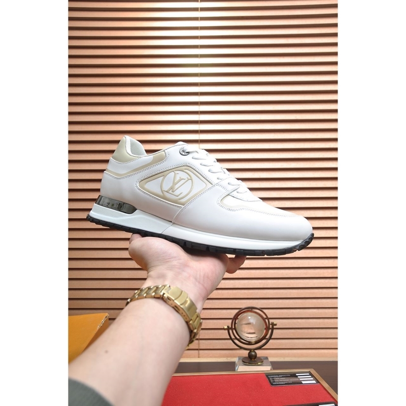l**is V*t*n sneakers